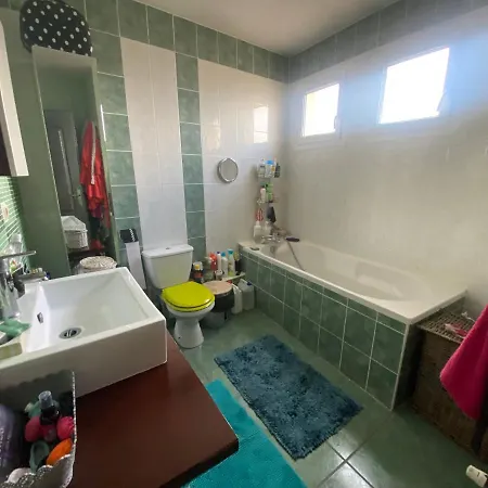 Homestay Agreables Dans Maison Suspendue